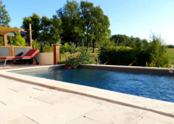 Hotel Au Calme Avec Piscine Chauffee Privee Labastide-Marnhac